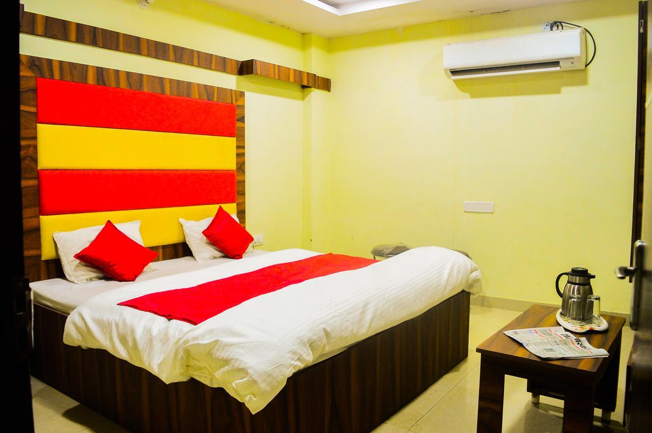 Hotel Kalash Ujjain Exterior photo