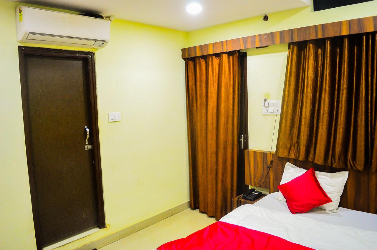 Hotel Kalash Ujjain Exterior photo